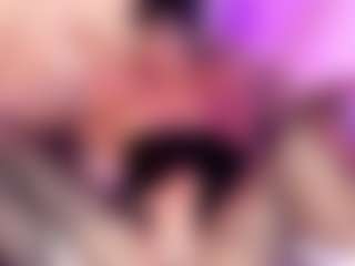 Dolly-Mae's Live Sex Cam Show