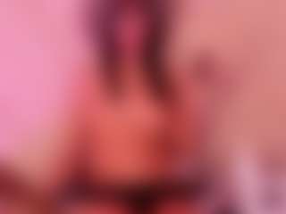Live cam show with Dolly-Mae - Middle Aged on Camsoda
