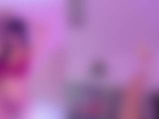 Live cam show with Dolly-Mae - Brown Hair Petite on Camsoda