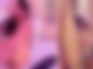 Dolly-Mae's Live Sex Cam Show