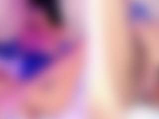 Live cam show with Dolly-Mae - Fingers on Camsoda