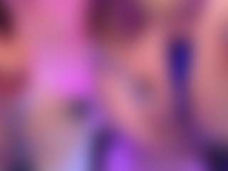 Live cam show with Dolly-Mae - Skinny on Camsoda