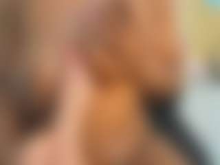 goodes-eboni's Live Sex Cam Show