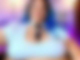 Live cam show with Ana - Middle Aged on Mixed Magazine Live