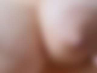 Ana MILF webcam performer live streaming