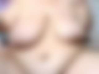Ana MILF webcam performer live streaming