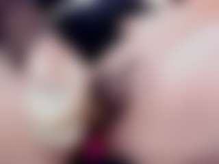 Live cam show with Ana - Big Tits on Milfs Live