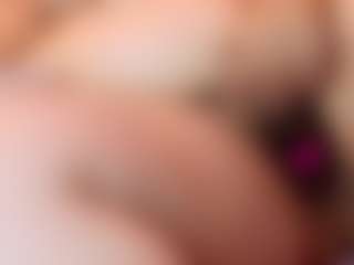 Live cam show with Ana - White MILF on WildCum | colombia