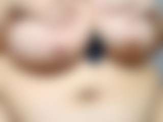 Ana MILF webcam performer live streaming