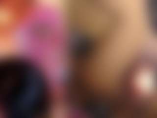 Live cam show with Mhia-Rey - Fuck Machine on Camsoda