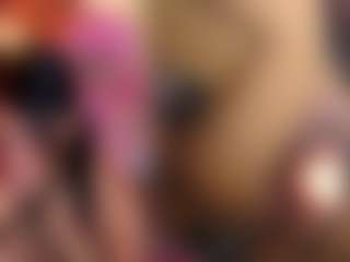 Mhia-Rey's Live Sex Cam Show