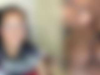 Live cam show with Mhia-Rey - Striptease Latina on thefappeningchat.com | colombia