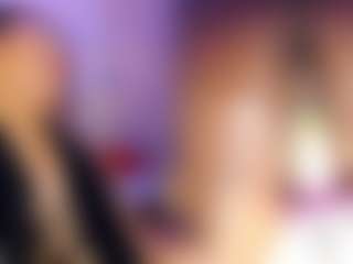 Live cam show with Mhia-Rey - Tittyfuck on CamClone
