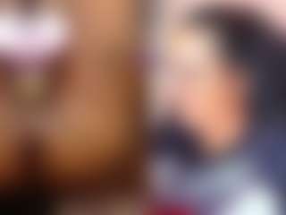 Live cam show with Mhia-Rey - Shaved Pussy on madthumbs