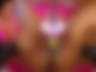 Live cam show with Mhia-Rey - Cowgirl on Camsoda