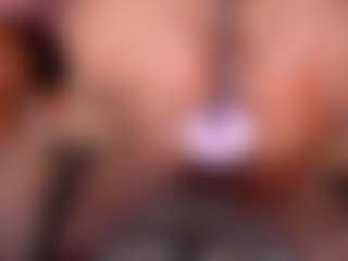 Live cam show with Mhia-Rey - Full Nudity on Camsoda