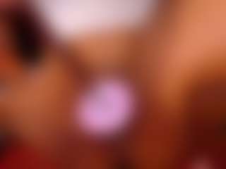Live cam show with Mhia-Rey - Blowjob on Camsoda