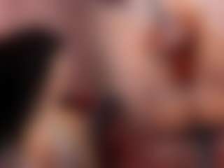 Live cam show with Mhia-Rey - Squirt on Big Tits