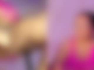 Live cam show with Mhia-Rey - Fetish on Camversity
