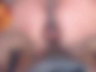 Live cam show with Mhia-Rey - Striptease on LiveSexCams6