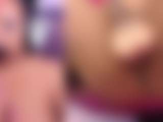 Live cam show with Mhia-Rey - Big Nipples on CamSextacy