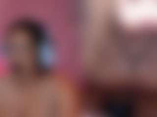 Live cam show with Mhia-Rey - Dirty Talk on Camsoda
