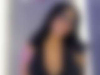 Live cam show with SofiaAlvarezz - Public on StripNow