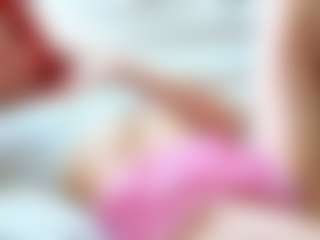 Live cam show with CweneBarritt - Joi on Stripli.com