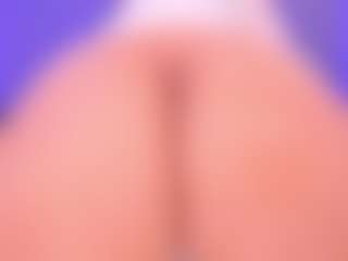 LeahLombardi's Live Sex Cam Show