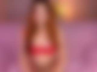 Live cam show with LiliLuuu - Average on CamClone