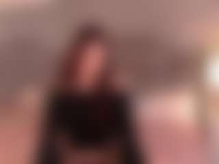 Live cam show with LiliLuuu - Flash on Camsoda