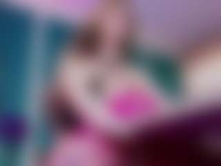 LucyLexton's Live Sex Cam Show