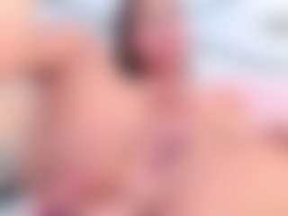 Live cam show with YesyHills - Facial on Camsoda