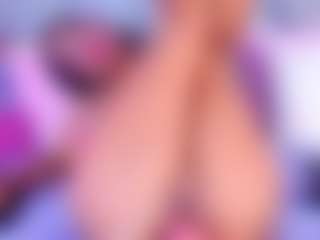 YesyHills's Live Sex Cam Show