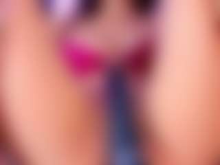 Live cam show with YesyHills - Solo on Hubzter Live