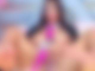 Live cam show with YesyHills - Public on fapnchat