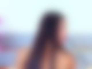 Live cam show with YesyHills - Solo on Camsoda