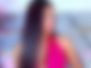 Live cam show with YesyHills - Petite on Camsoda