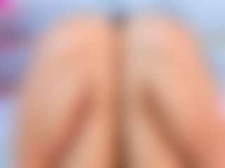 YesyHills's Live Sex Cam Show