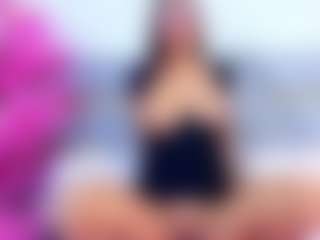 Live cam show with YesyHills - Cute on Camsoda