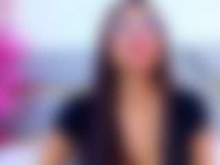 YesyHills's Live Sex Cam Show