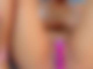 YesyHills's Live Sex Cam Show