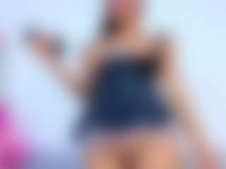 YesyHills's Live Sex Cam Show