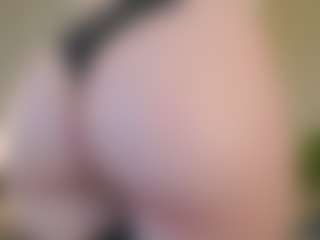 Live cam show with EdythGuy - College on Mixed Magazine Live