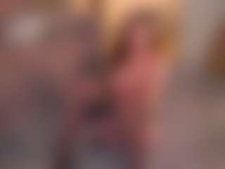 Live cam show with EdythGuy - Upskirt on Cam Slut