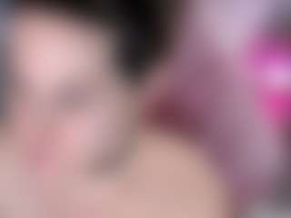 Bellastar84のライブセックスチャットショー