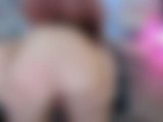 Live cam show with Bellastar84 - Green Eyes on SpankPalCams