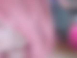 Live cam show with Bellastar84 - Green Eyes on https://playwithruby.com