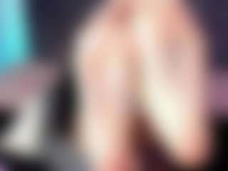 Hinata-01's Live Sex Cam Show
