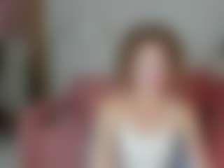 Live cam show with Wanda - Spank on CamClone